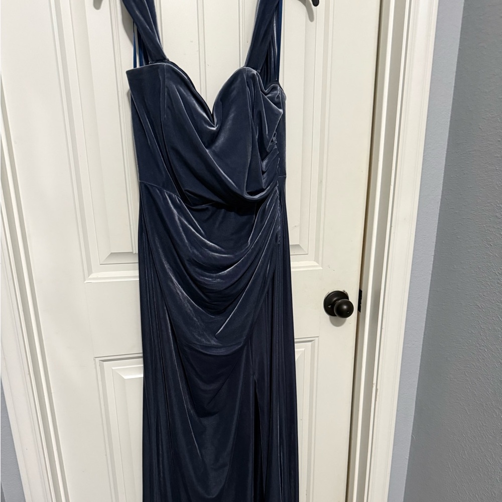 Chic Strapless Navy Dress